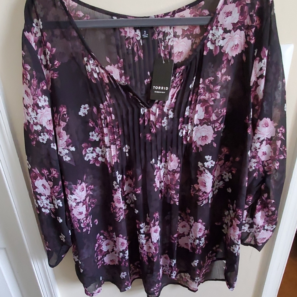 New torrid blouse. Very cute!
